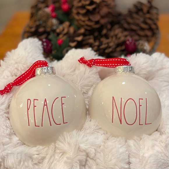 RAE DUNN by Magenta "PEACE, NOEL” Christmas Ornament Set of 2 - Picture 1 of 4